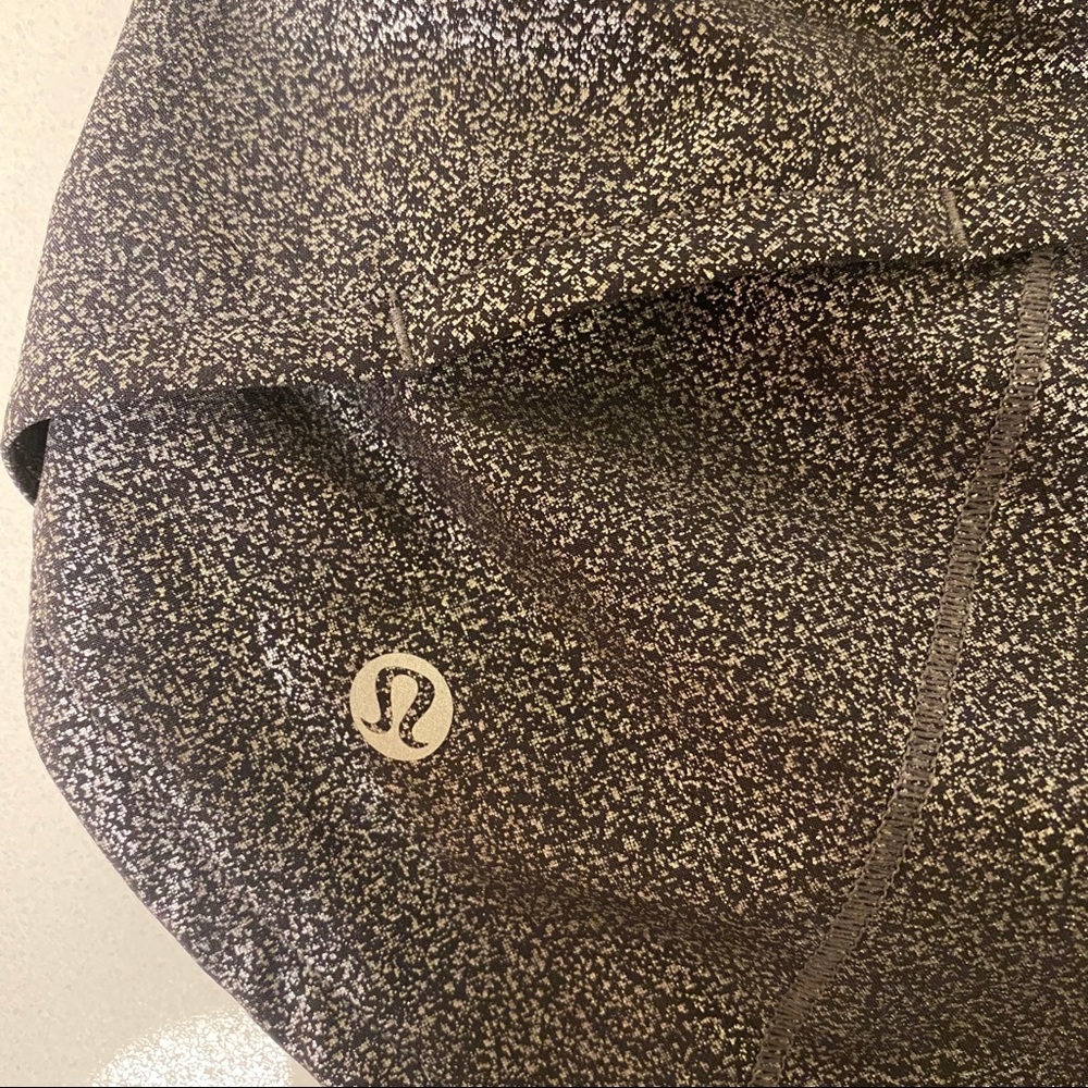Lululemon Speed Up Foil Shorts - Picture 9 of 11